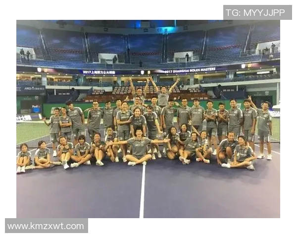 杭州网球队的耐力训练揭秘助力网球巨献的背后故事 杭州网球队的耐力训练揭秘助力网球巨献的背后故事